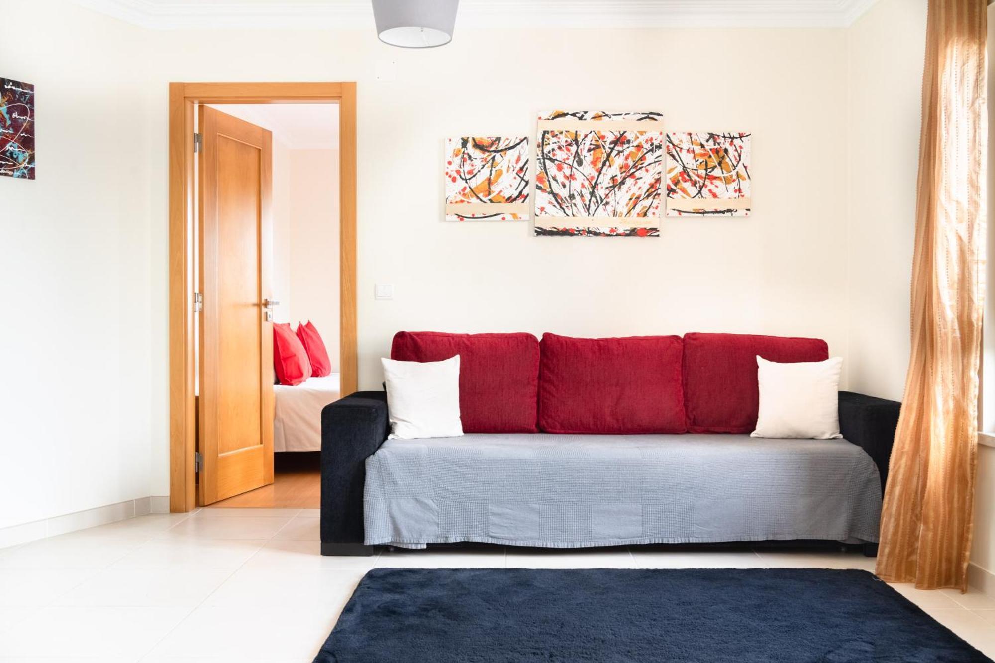 Apartment Paradise *
